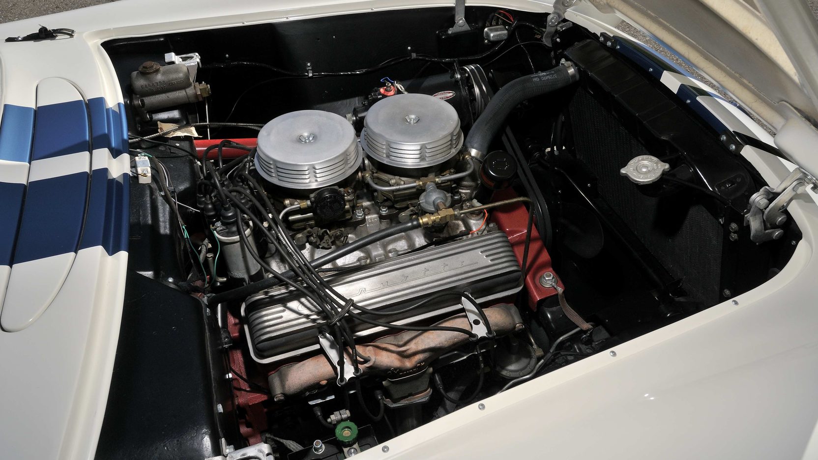 Chevrolet Corvette SR в наши дни, фото 4, двигатель.