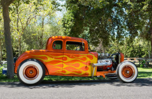 Новый тамб для статьи про Switchblade 327, хот-род Брайана Сетцера.