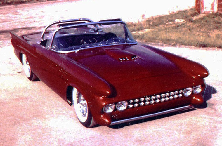 Le Perle, Darryl Starbird's custom Ford Thunderbird