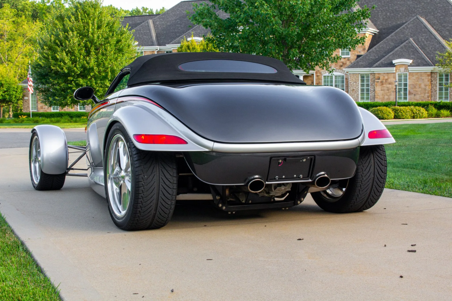 Plymouth Prowler с прицепом