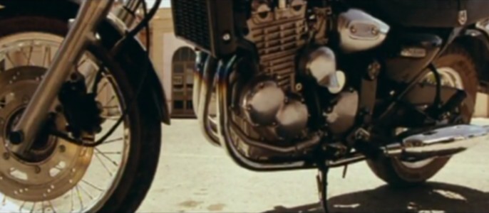 1996 Triumph 900 Thunderbird в фильме Небеса в огне