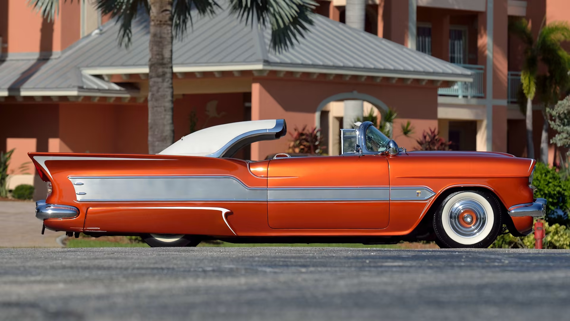 1955 Chevrolet Bel Air Convertible - Aztec Джорджа Барриса, фото 02.