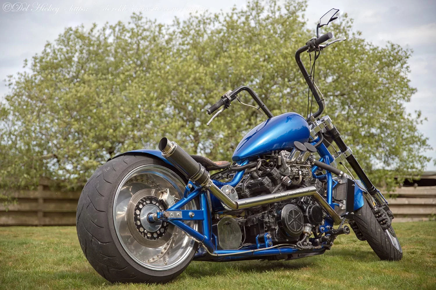 Чоппер с двигателем V4 от мотоцикла Yamaha V-Max, фото 02.