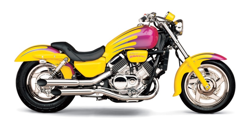 Кастомный мотоцикл Honda Magna из мастерской Cobra Customs, фото 01.