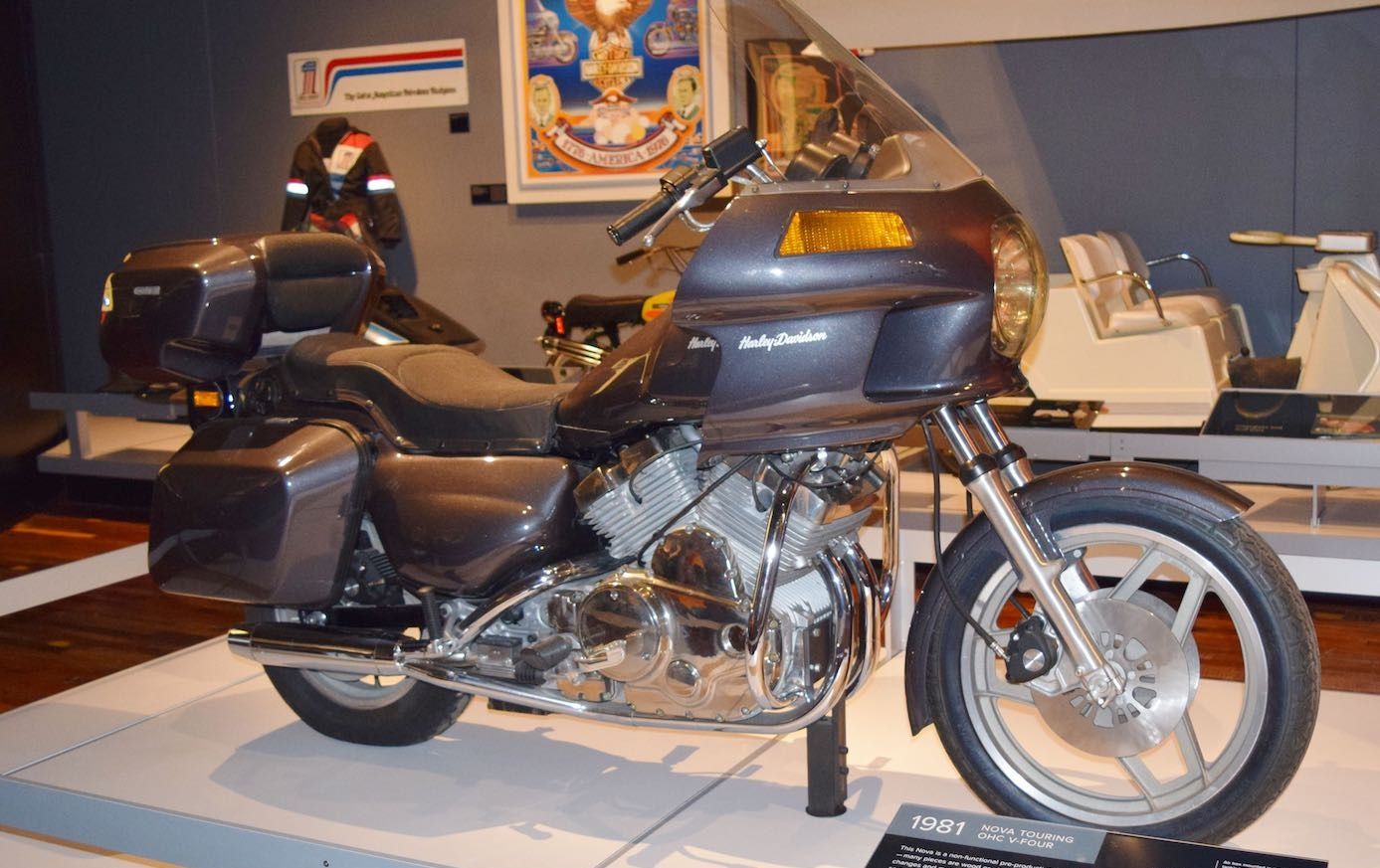 Прототип Harley-Davidson Nova с двигателем V4, фото 02.