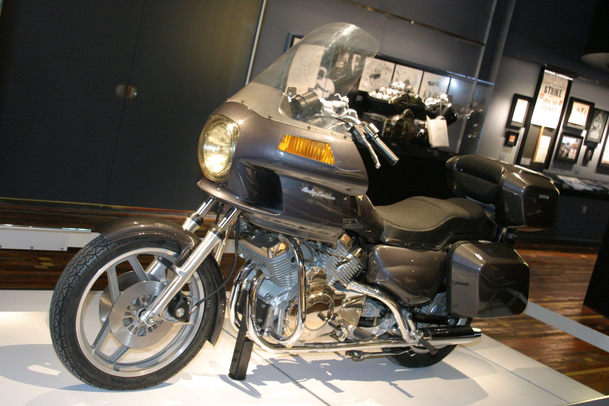 Прототип Harley-Davidson Nova с двигателем V4, фото 08.