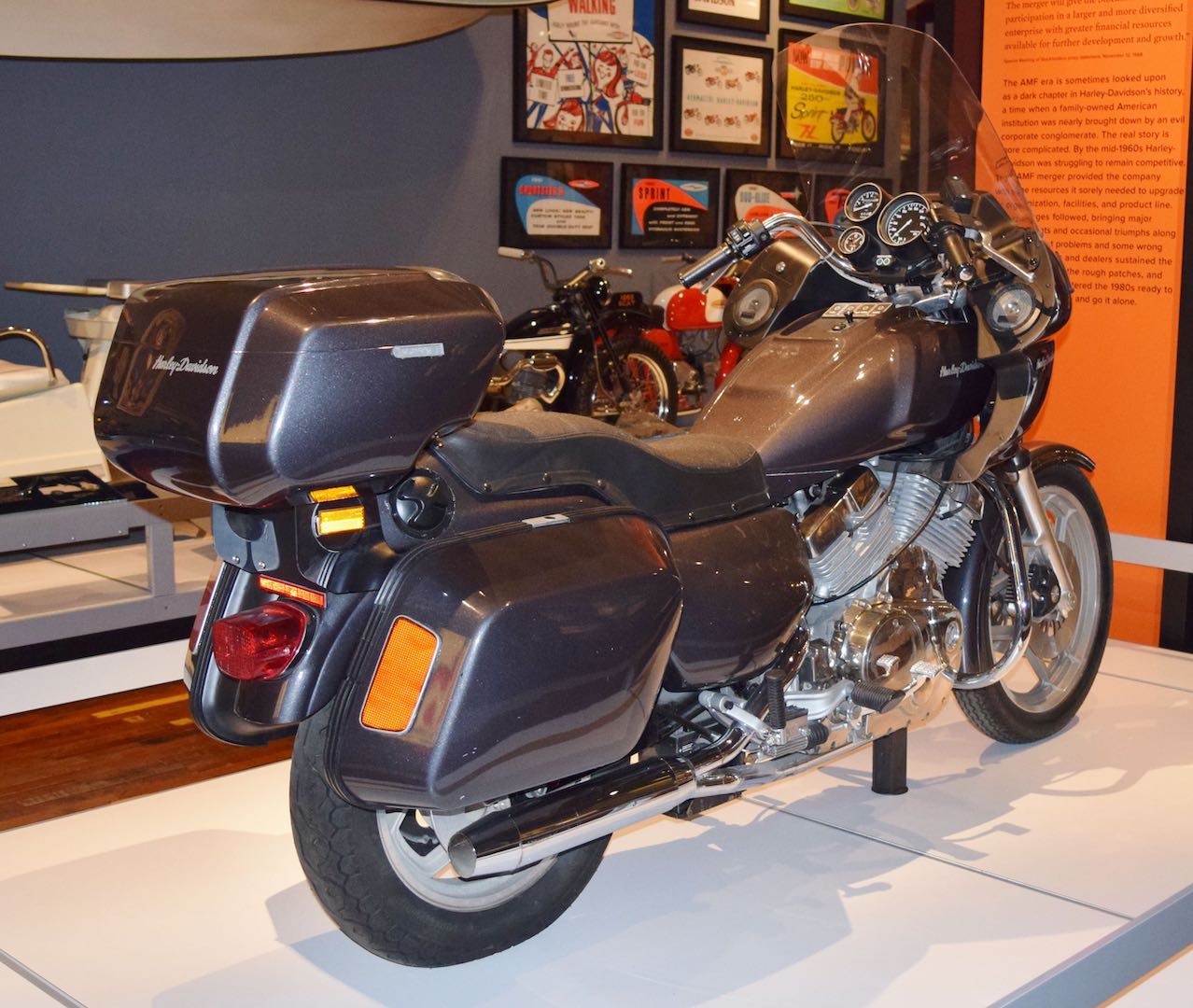 Прототип Harley-Davidson Nova с двигателем V4, фото 18.