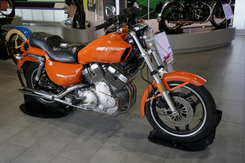 Прототип Harley-Davidson Nova с двигателем V4, альтернативный дизайн, фото 03.