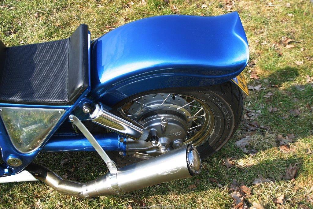 Кастомный байк Honda Super Magna с двигателем V4, фото 09.