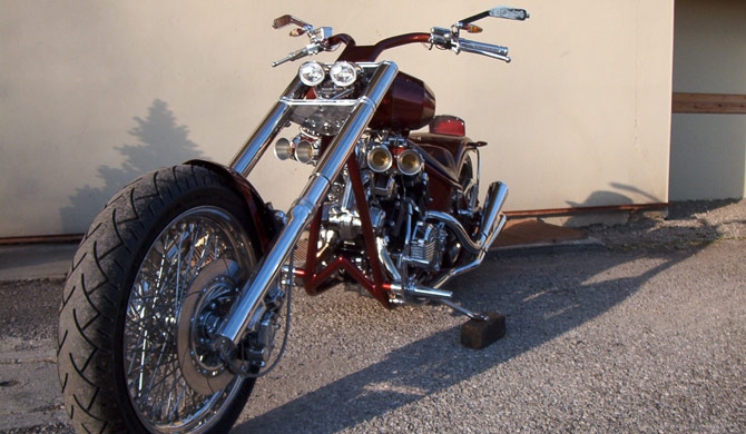 Чоппер с двигателем Honda VF750, V4, фото 03.