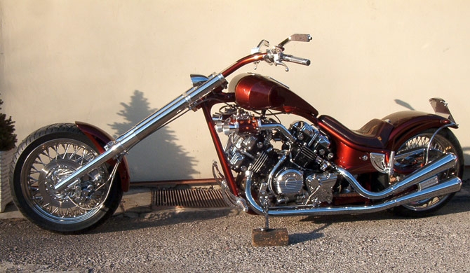 Чоппер с двигателем Honda VF750, V4, фото 05.