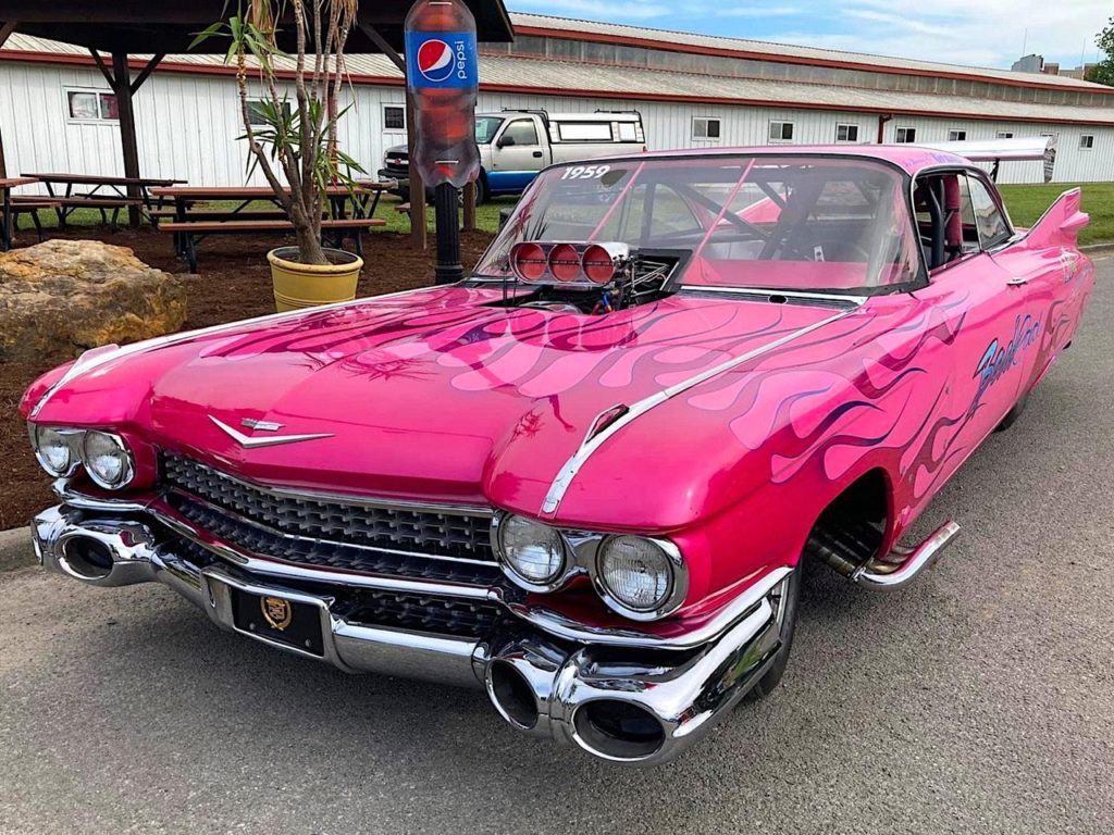кастомн машина Chevy