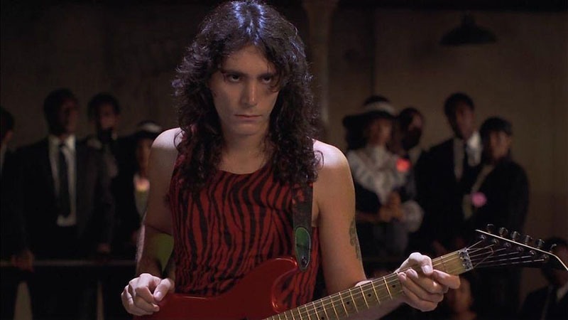 Стив Вай в фильме Перекресток, гитара Jackson Superstrat