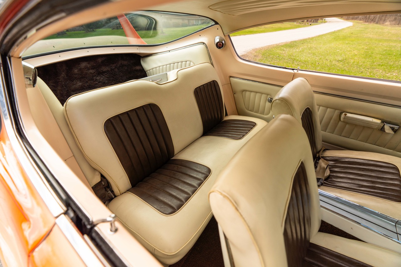 1967 Plymouth Barracuda из фильма Корки, интерьер, фото 7.