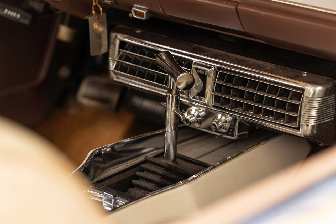 1967 Plymouth Barracuda из фильма Корки, интерьер, фото 11.