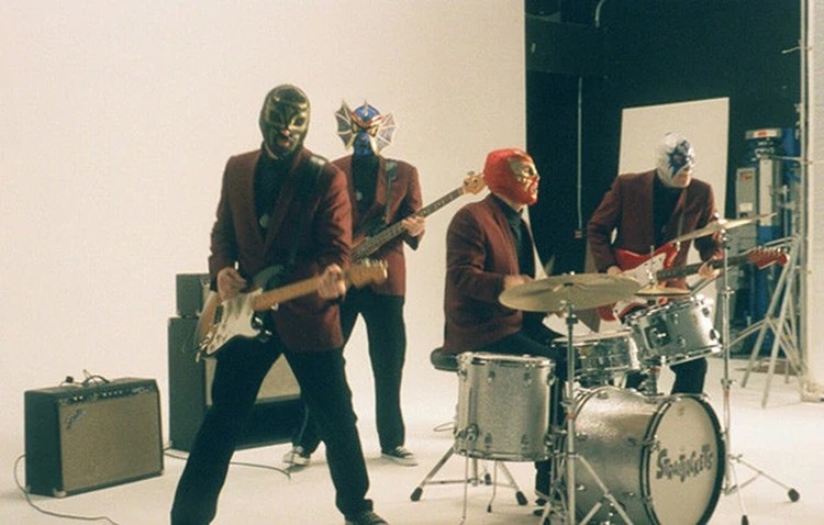 Los Straitjackets, 2000s