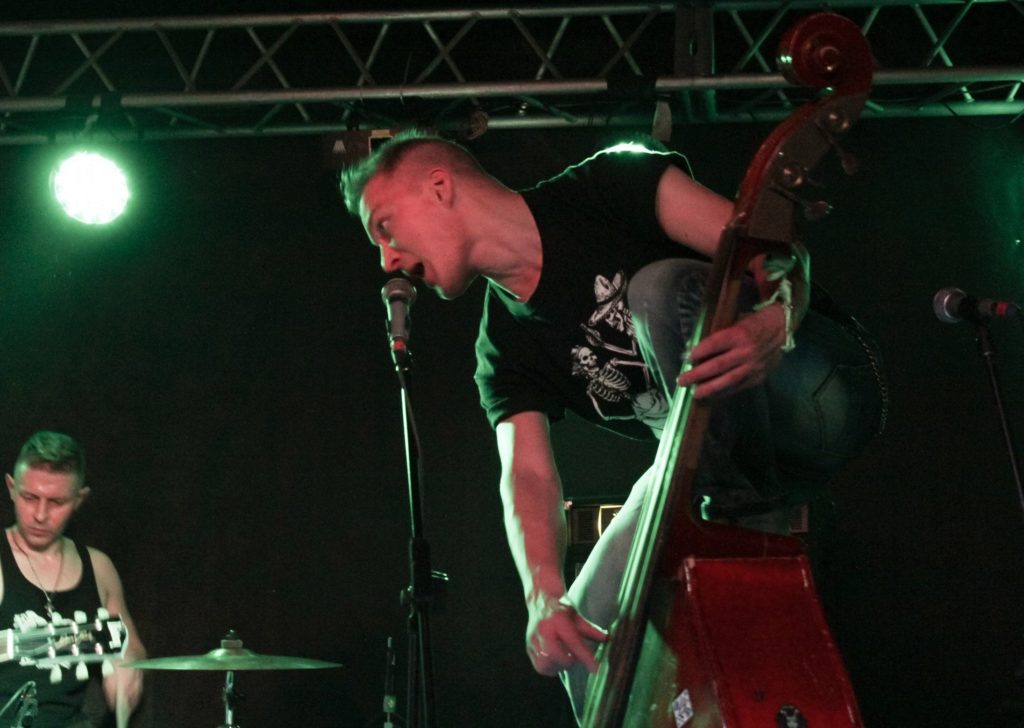 psychobilly группа Lucky 12, live