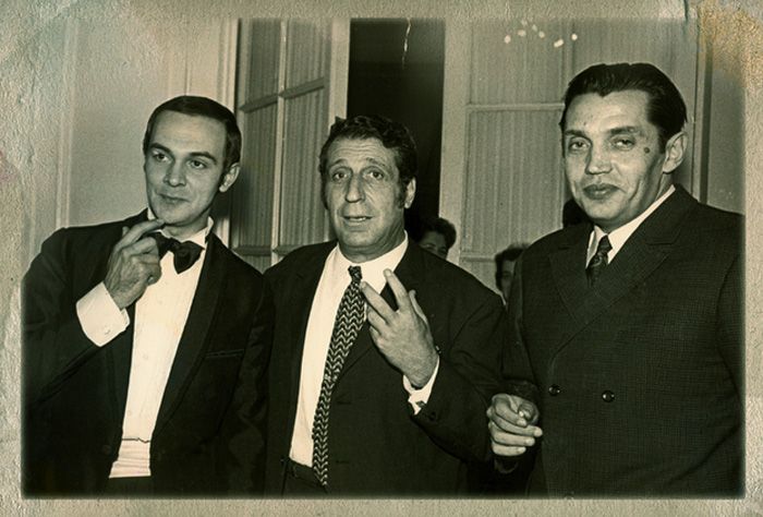 Муслим Магомаев, Арно Бабаджанян, Роберт Рождественский