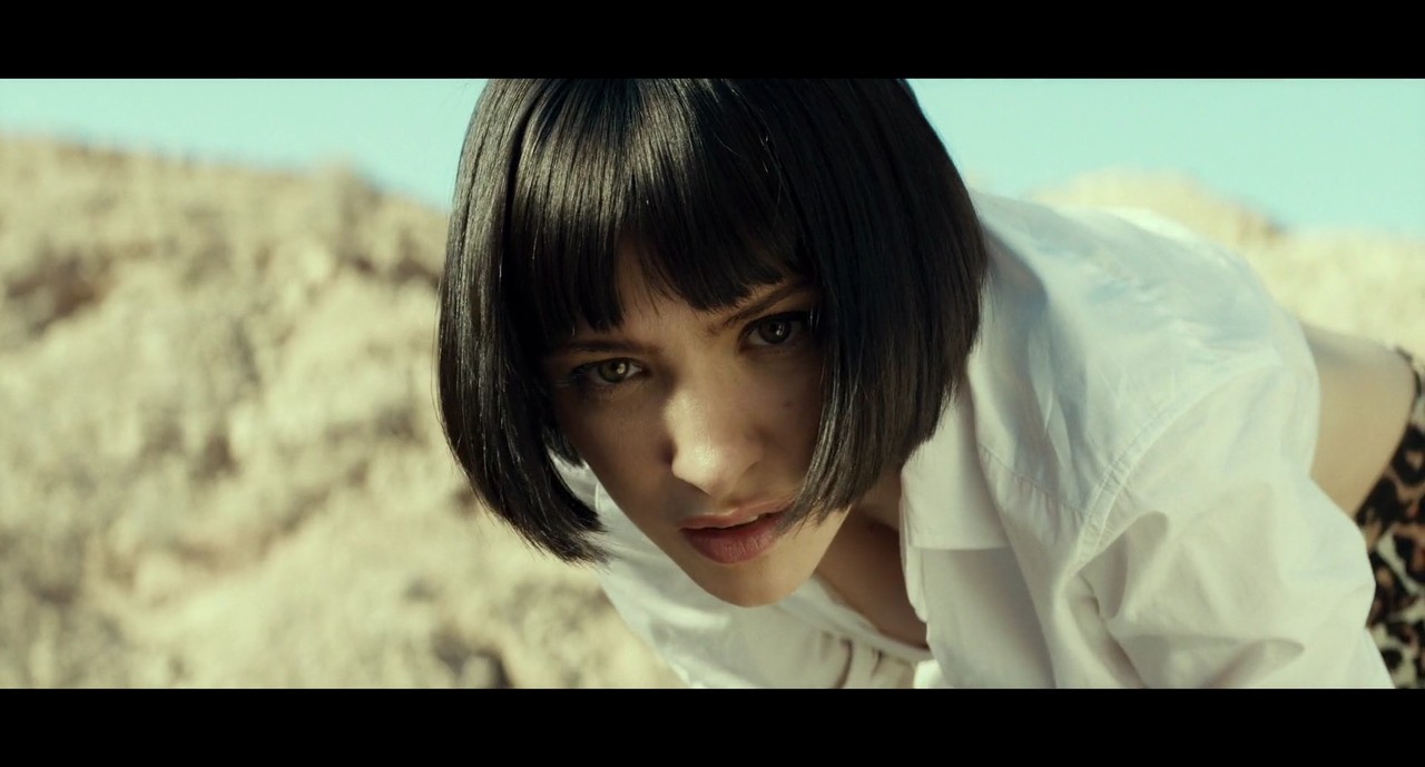 honey-dont-2025-01 загадочная француженка Чери, Лера Абова, фильм Honey Don't