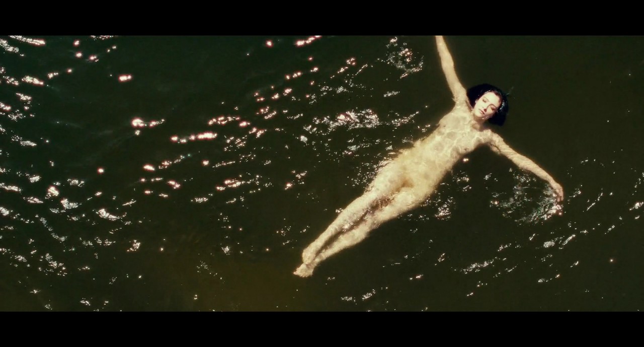 honey-dont-2025-02 голая Лера Абова в фильме Хани не надо, 2025