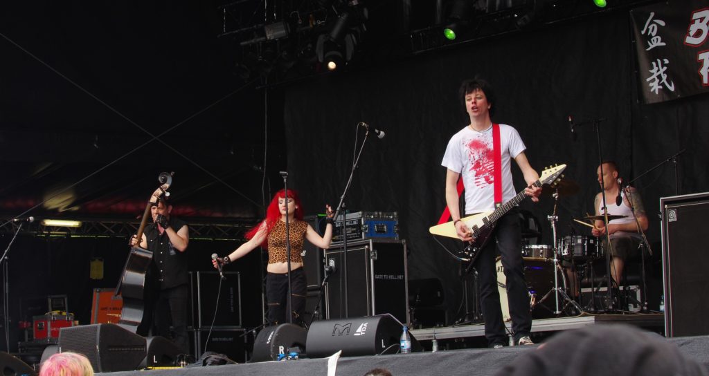 Bonsai Kitten на концерте