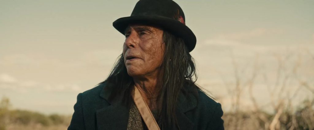 Рауль Макс Трухильо в роли индейца Уильяма Шекспира в фильме Проклятие пустоши