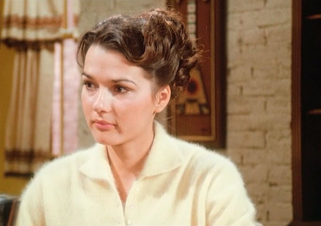 Мария Ричвайн в роли Марии Елены Сантьяго, кадр из фильма История Бадди Холли, 1978