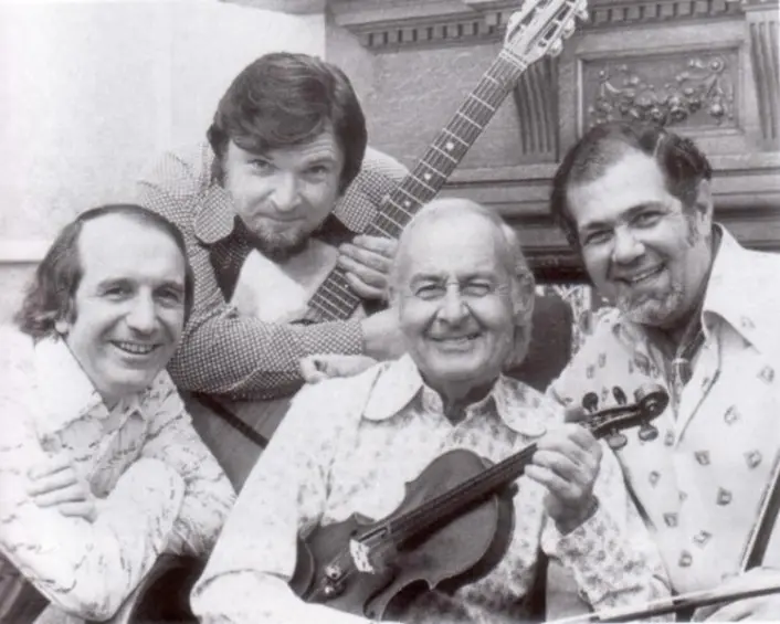 Граппелли и трио Диза Дисли: Айк, Диз, Стефан и Бейтс