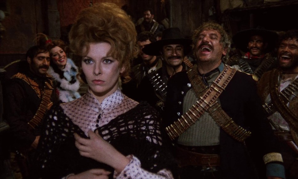 django-1966-015 Мексиканский генерал потешается над Марией