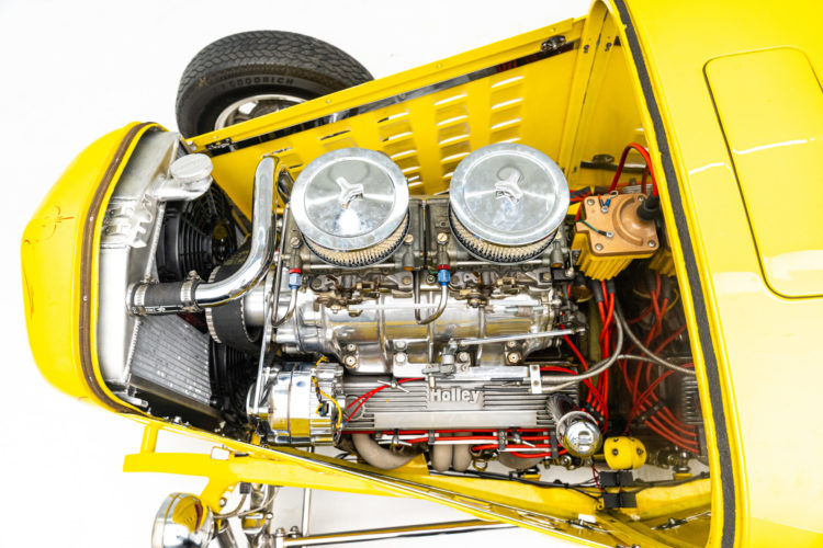 1932 Ford фаэтон хот-род Tom's Tub II из клипа Van Halen - Hot For Teacher, двигатель, фото 02.