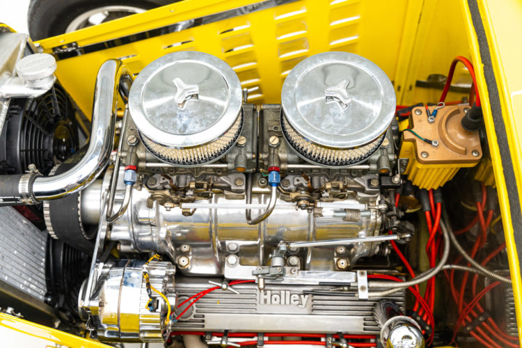 1932 Ford фаэтон хот-род Tom's Tub II из клипа Van Halen - Hot For Teacher, двигатель, фото 03.
